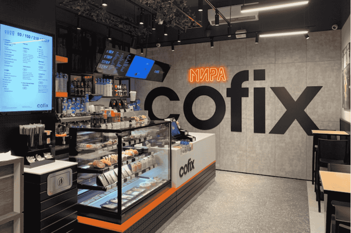 В московских кофейнях Cofix появились муралы от студентов-дизайнеров Skillbox